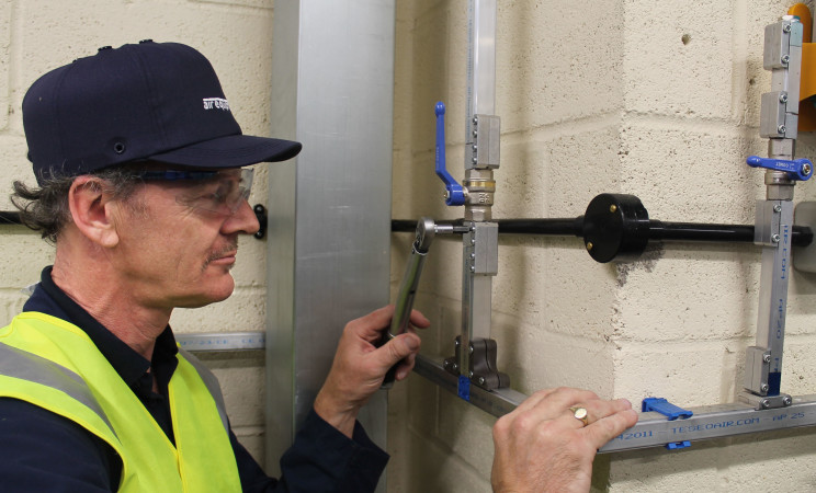 Pipework Engineer at work | Save energy costs on my Compressed Air System | air equipment